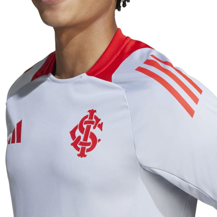 JE4187_8_APPAREL_On Model_Detail View 2_white.jpg